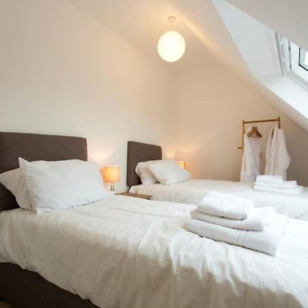 Remarkable 2-Bed Apartment In Culross Exterior foto