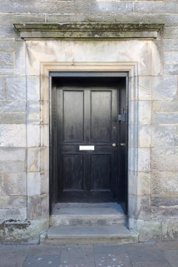 Remarkable 2-Bed Apartment In Culross Exterior foto